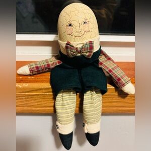 Humpty Dumpty Tender Heart Treasures Shelf Sitter